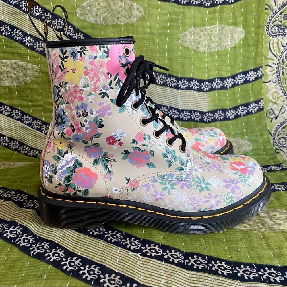 Dr Martens 1460 Parchment Beige Floral Mash up Leather Lace Up Boots Size 8 - Picture 4 of 14